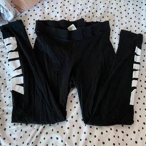 Black VS PINK leggings